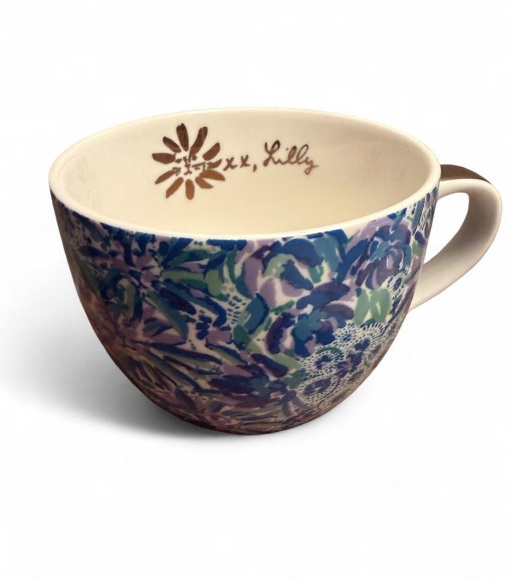 Beautiful Lilly Pulitzer Blue & Purple Floral Coffee Tea Mug Cup 12 Oz. EUC